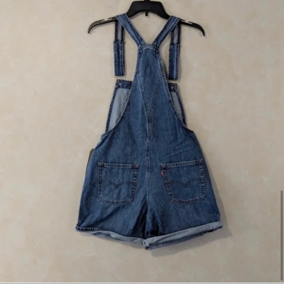NWOT Levi’s Vintage Denim Shorts Overalls! - Picture 4 of 4